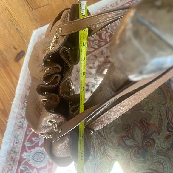 MICHAEL Michael Kors Tan Shoulder Bag - Picture 14 of 15